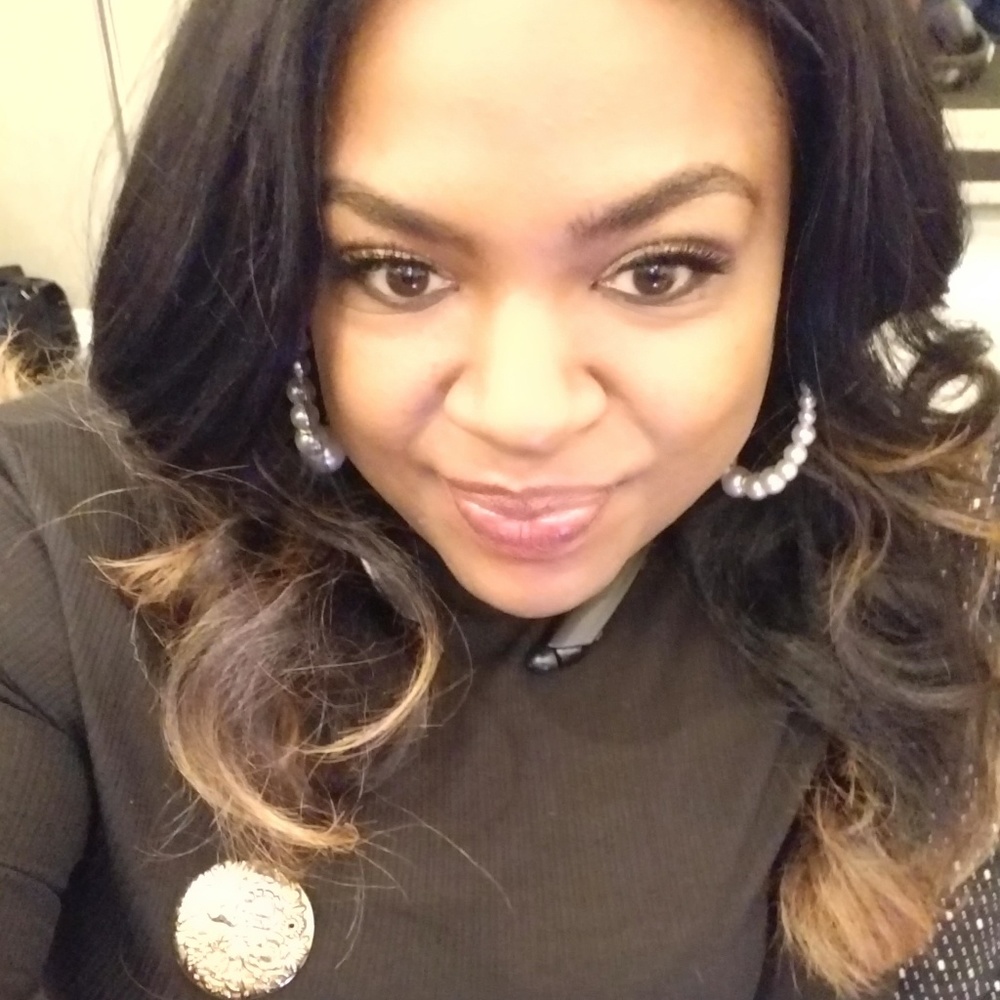 Meet your Posher, Nicole